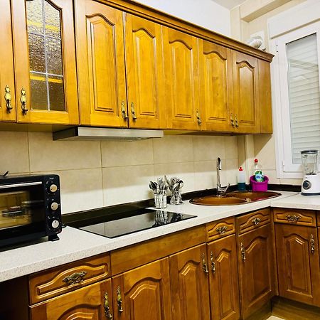 Pisos Familiares Barajas Apartment Madrid Luaran gambar